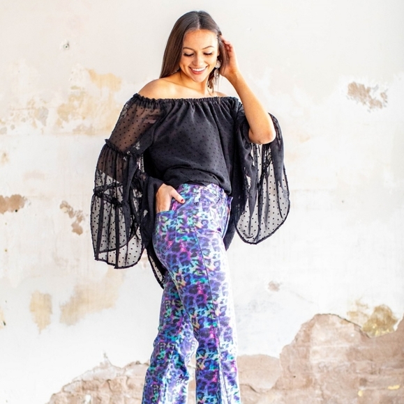 Iridescent Leopard Bells - Picture 2 of 5